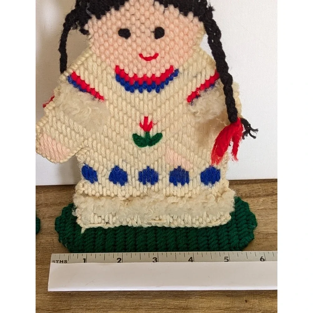 VTG Plastic Canvas Needlepoint Indian Native American Canoe Thanksgiving Decor